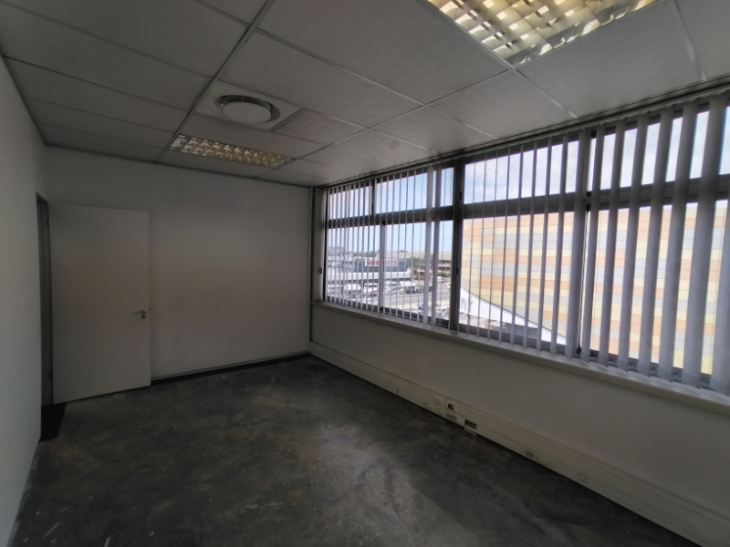 To Let commercial Property for Rent in Milnerton Central Western Cape